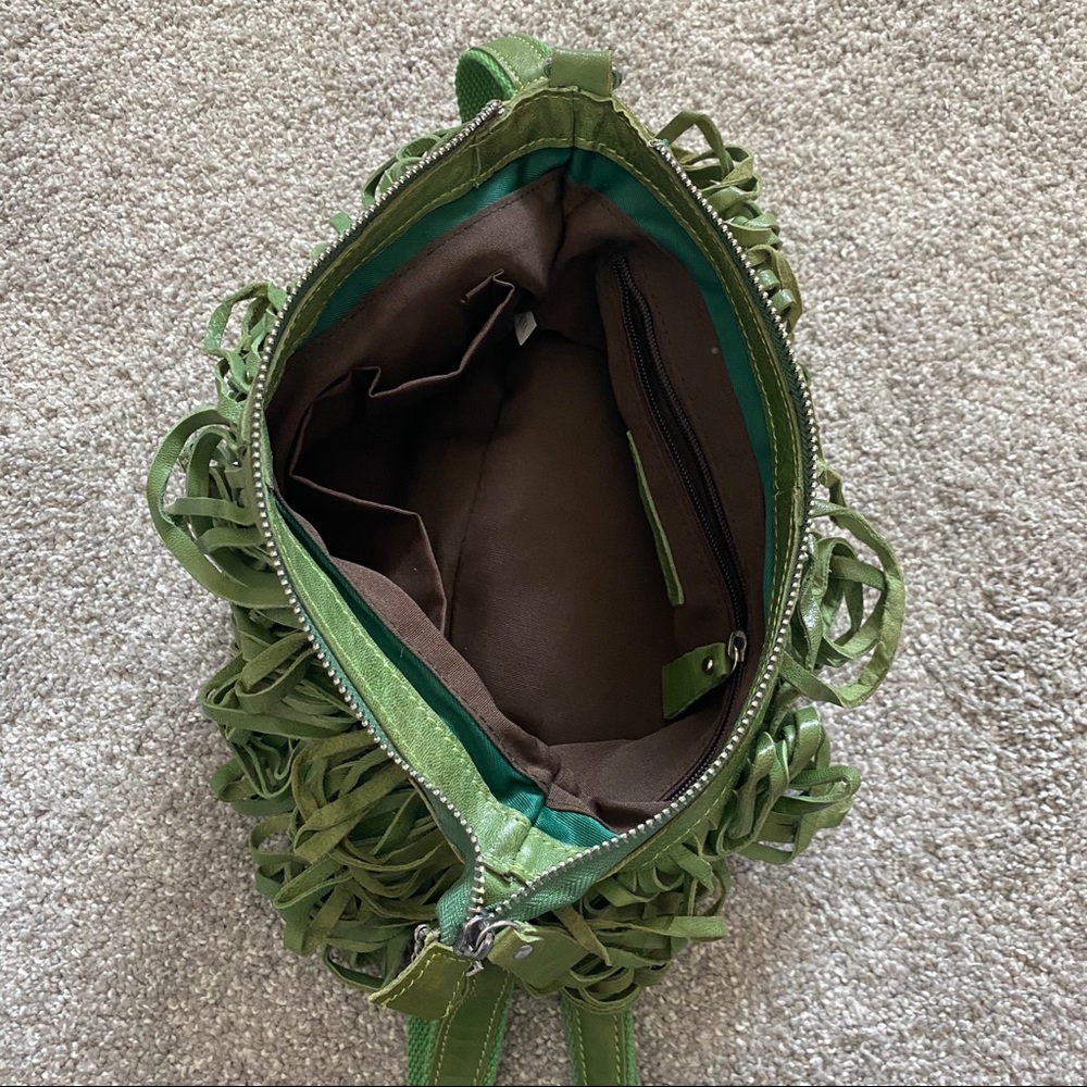 Soft leather loop crossbody bag NWT - Picture 3 of 9